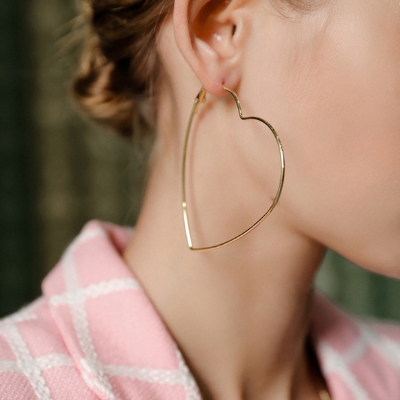 Heart Hoop Earrings Gold Color - Picture 2 of 6